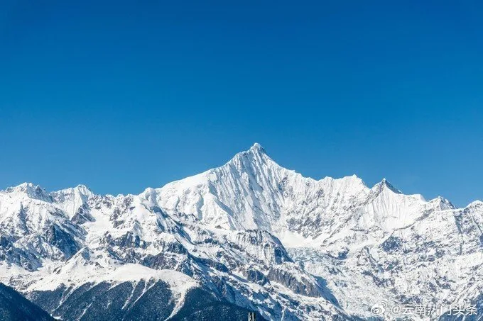 Meili Snow Mountain: A Sacred Peak in Tibetan Buddhism